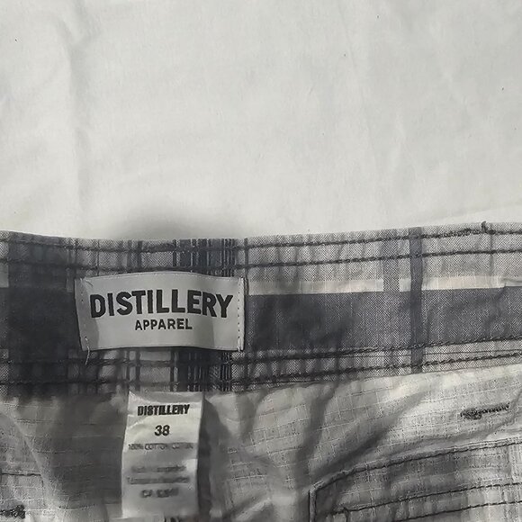 Distillery Apparel Cargo shorts for men cress cross pattern - Picture 6 of 6